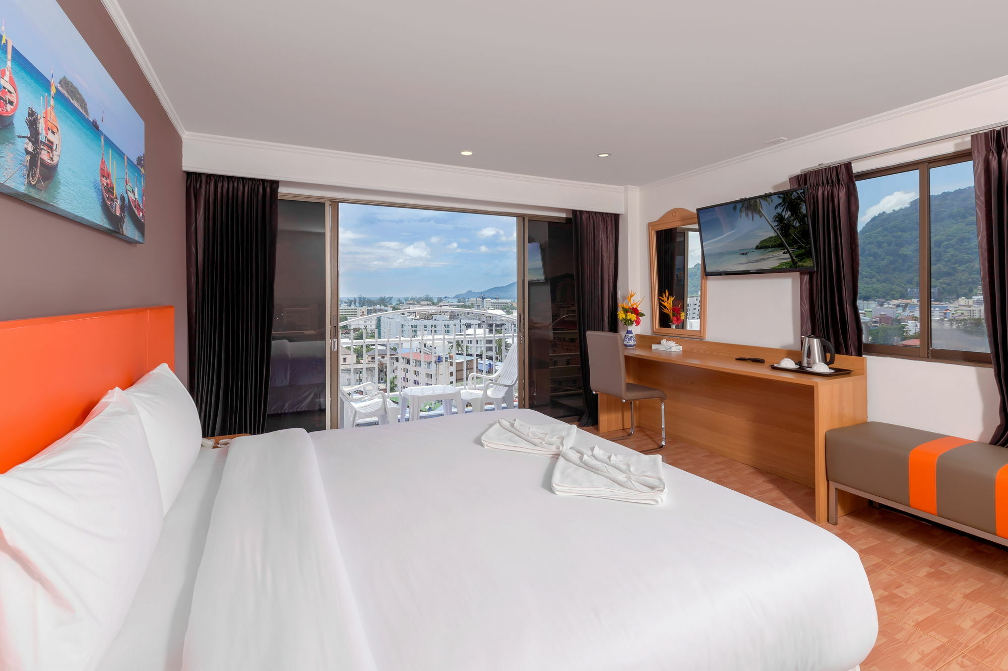 Patong 7Days Premium Hotel Phuket Esterno foto