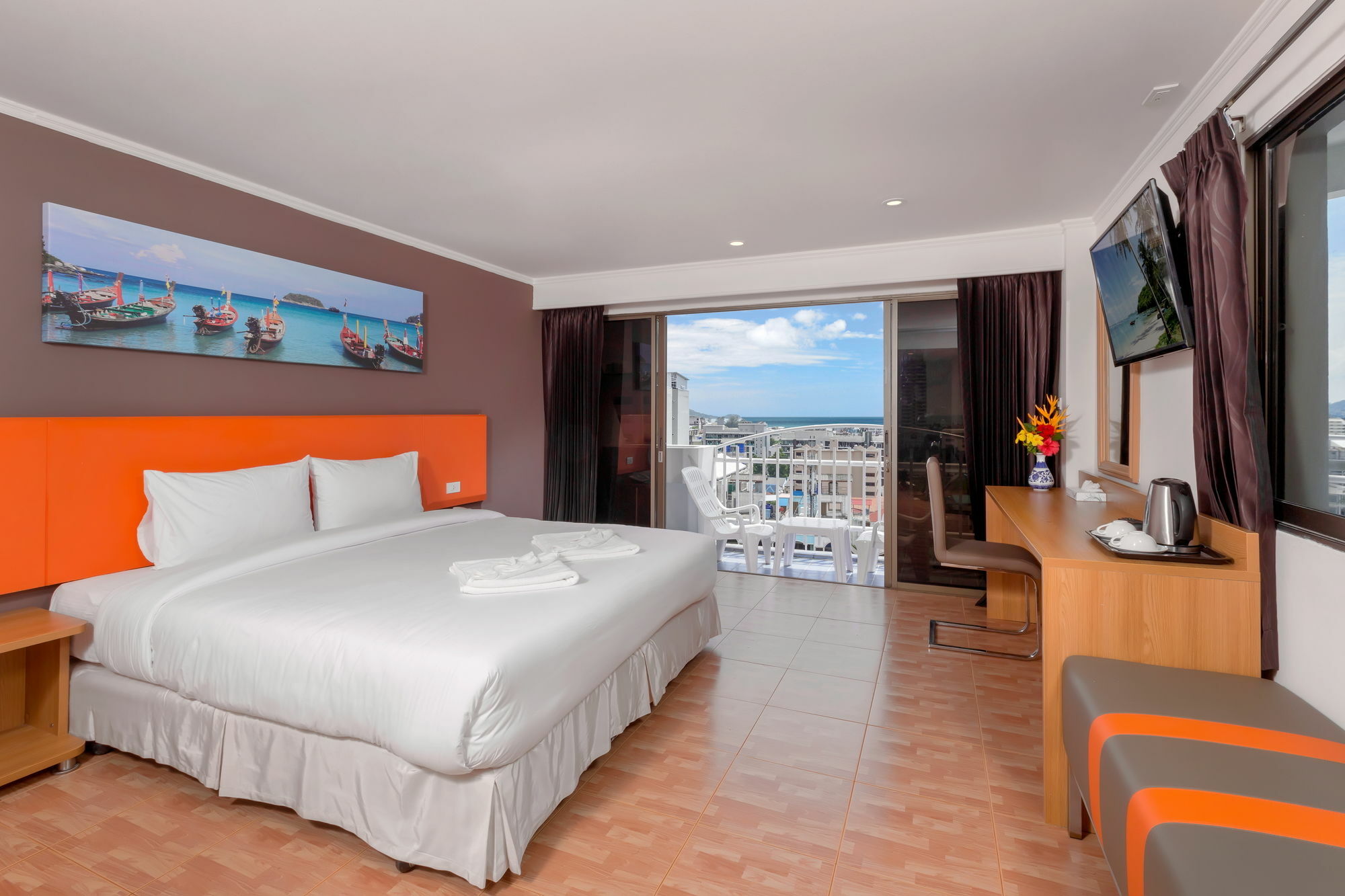 Patong 7Days Premium Hotel Phuket Esterno foto