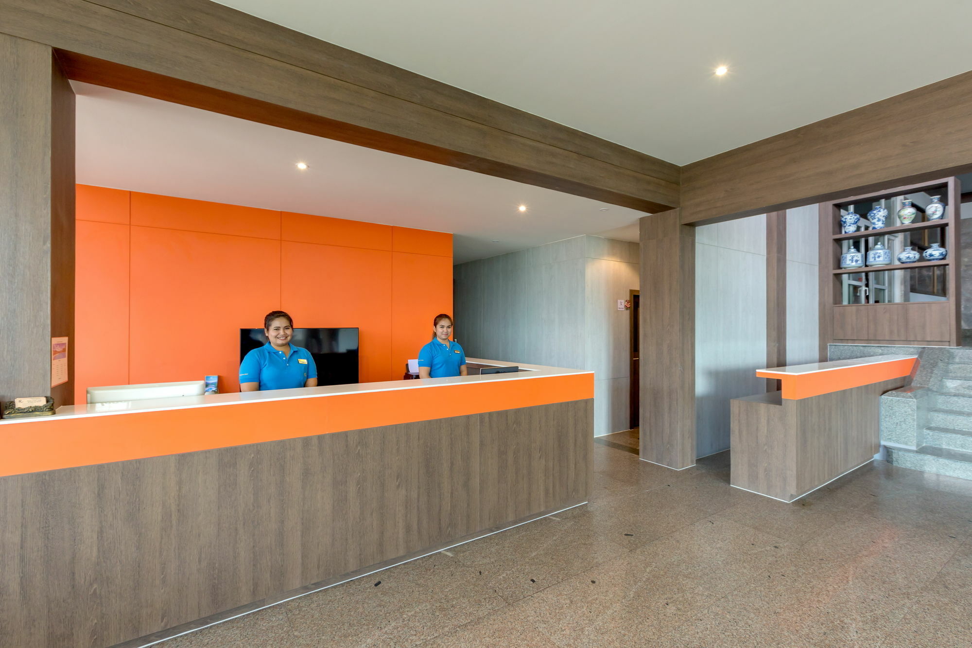 Patong 7Days Premium Hotel Phuket Esterno foto